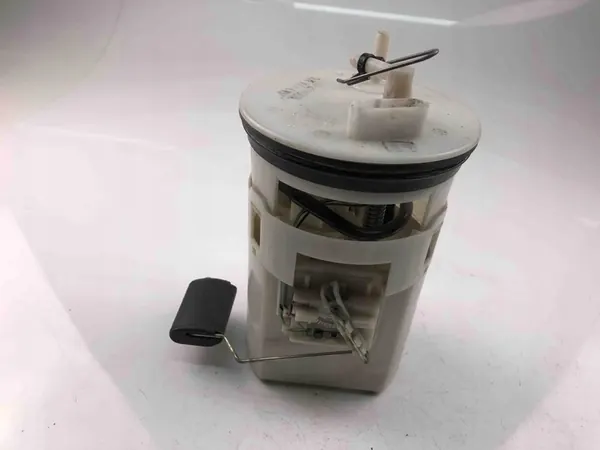 Bomba de Combustível Hyundai Elantra (XD) 2001 OEM 311102D000 image 4