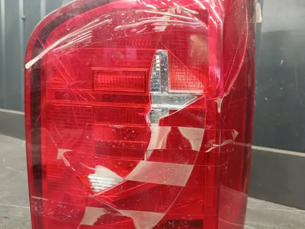 Luz Trasera Derecha VW T6 2020- Puerta Corredera image 3