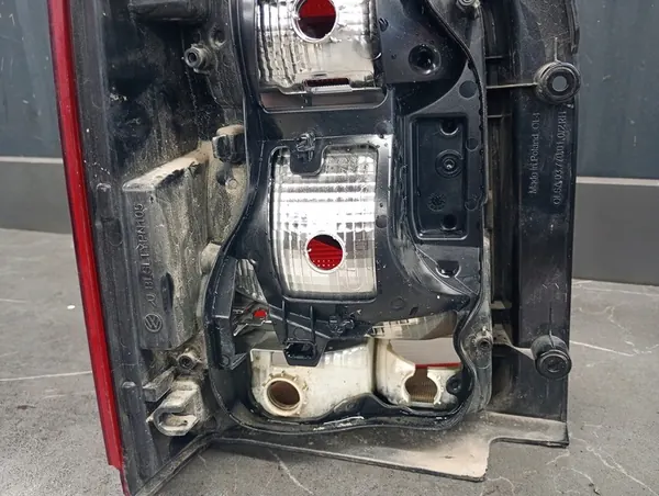 Luz Trasera Derecha VW T6 2020- Puerta Corredera image 7