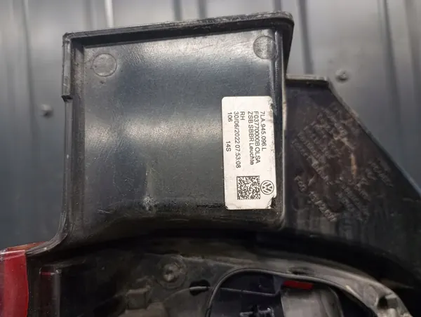 Luz Trasera Derecha VW T6 2020- Puerta Corredera image 8