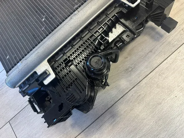 MERCEDES CLA X118 2.0D Conjunto Completo de Radiadores A2475000203 image 7