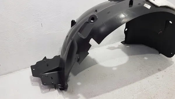 Renault OE Front Left Wheel Arch 638410574R image 8