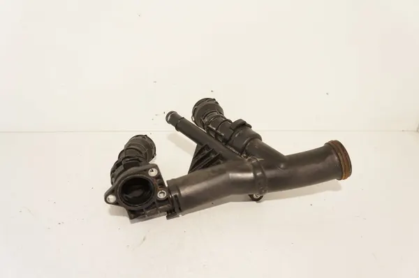 Carcasa de termostato VW Golf Passat 1.6 2.0 TDI image 2