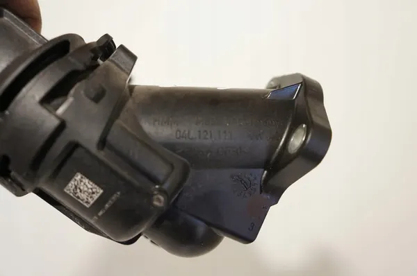 Carcasa de termostato VW Golf Passat 1.6 2.0 TDI image 4