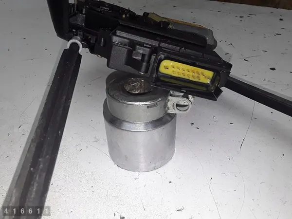 VW Ikkunan säädin OEM 95VW14A389AB - Käytetty image 4