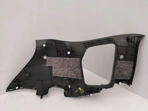Cubrepilar Mitsubishi OE 7230B078ZZ - Lado derecho image 5