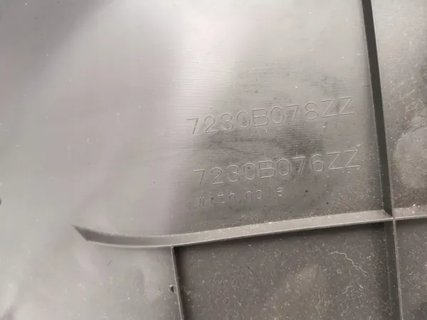 Cubrepilar Mitsubishi OE 7230B078ZZ - Lado derecho image 6