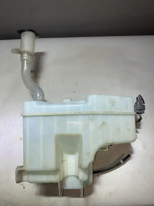 Réservoir lave-glace Lexus LS 4 Facelift OEM 060851-233 image 3