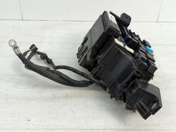 Zekeringkast KD4766767 voor Mazda 6 Sedan 2.2L image 4