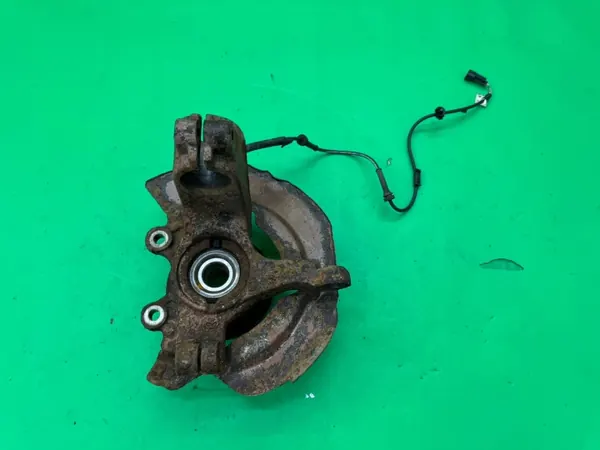 Moyeu Avant Droit ABS OEM Z668 Z682 Mazda 3 II image 5