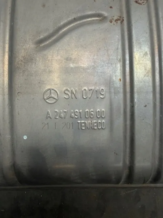 Uitlaat Demper Set OEM A247491000 Mercedes A-Klasse image 4