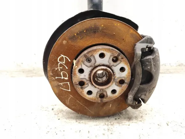 Skoda Karoq Cubo Roda Dianteira OEM 5Q3413031K Usado image 10