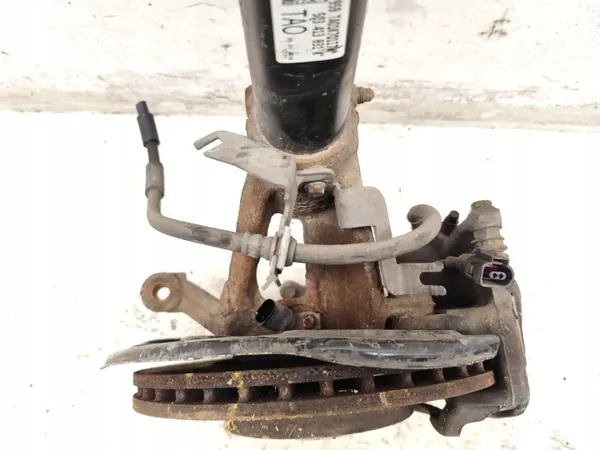 Skoda Karoq Cubo Roda Dianteira OEM 5Q3413031K Usado image 5