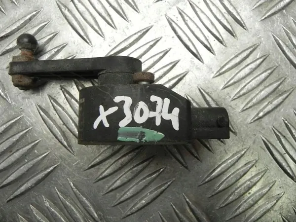 Luftfjädringsnivåsensor Audi A8 2007 4E0941286F image 3