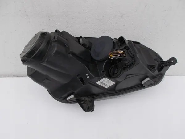 Etupolttimo VW Golf V 5 Vasemmalle Hella image 10