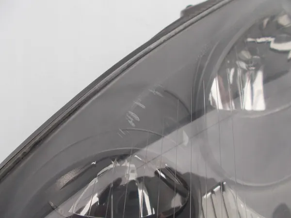 Etupolttimo VW Golf V 5 Vasemmalle Hella image 2