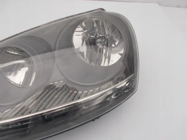 Etupolttimo VW Golf V 5 Vasemmalle Hella image 4