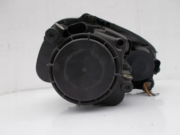 Etupolttimo VW Golf V 5 Vasemmalle Hella image 9