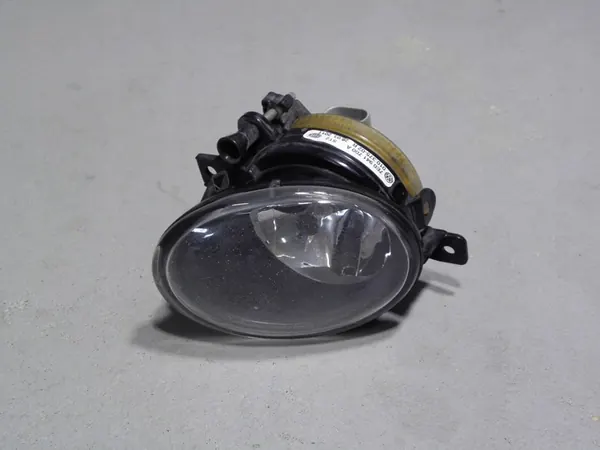 VW T5 LIFT // HALÓGENO DERECHO 7E0941700A image 2