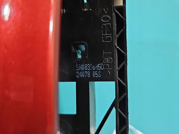 Oikea takana ulko-ovi VW Tiguan I 07- 5N0837885 image 3