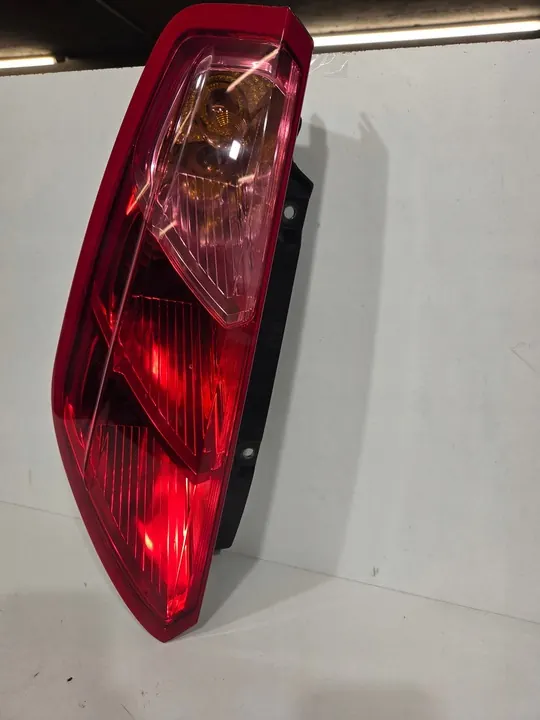Luz trasera izquierda 51701589 Fiat Grande Punto 2005- image 3