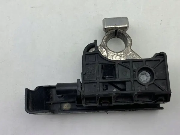 Fusible relé batería Toyota Prius Prime OEM 3703028859 image 3