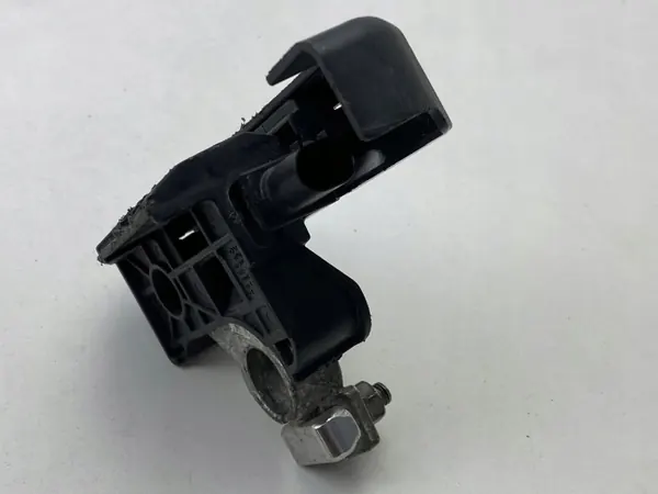 Fusible relé batería Toyota Prius Prime OEM 3703028859 image 4