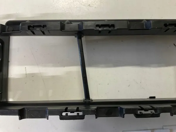 Ford Galaxy MK4 Luftintagsratt OEM LM2B8314A image 4