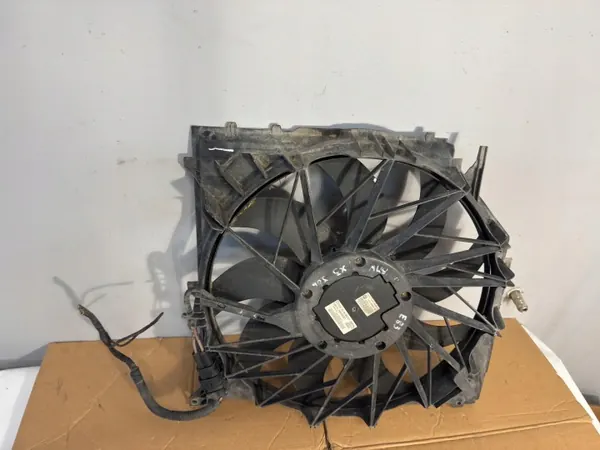 Ventilador radiador BMW OE OEM 75789022 X3 E83 image 4