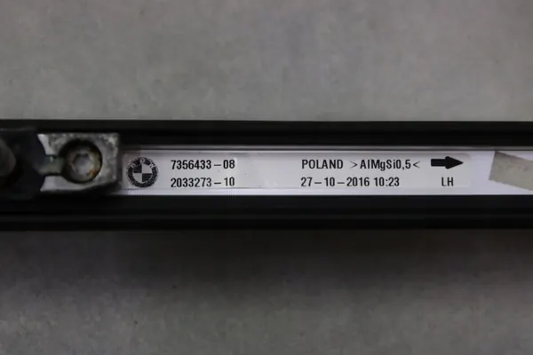 BMW X1 F48 kattotankit OEM 7356433 7356434 sarja image 5