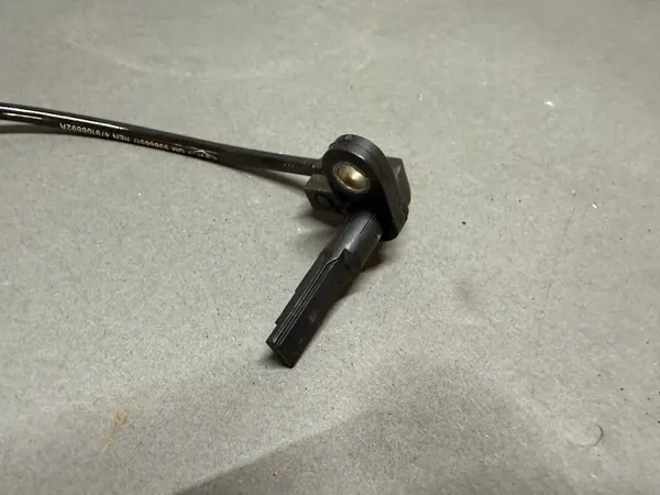 Sensor ABS Frontal Direito Opel Vivaro B Renault Trafic III image 2