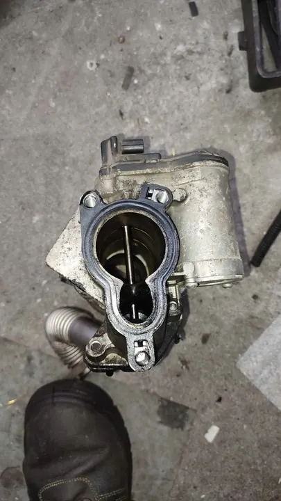 Válvula de Aceleración RENAULT MASTER 2.3 DCI EGR Completa image 4