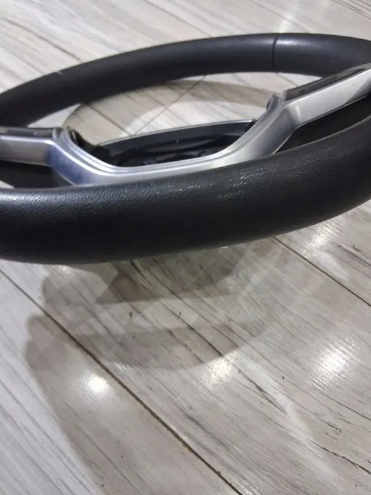 Volante usado OEM 484001085R para Dacia Sandero II image 3