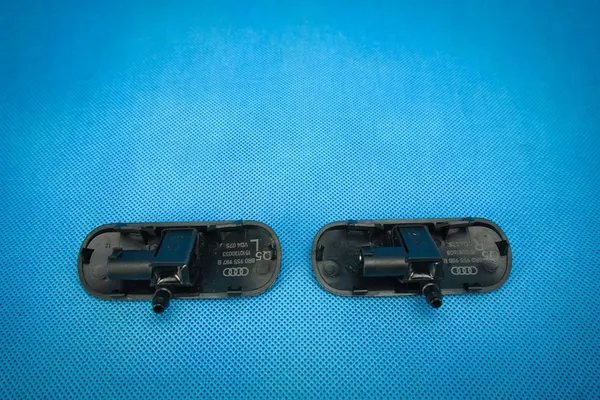 Audi Q5 SQ5 Hood Washer Nozzles 8R0955987B 8R0955988B image 3