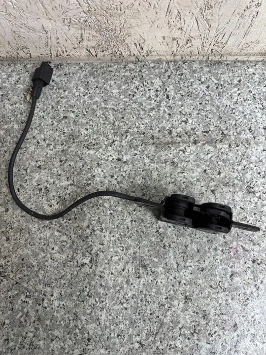 Motorhuvslås Volvo XC60 I 2013-2017 31356005 image 6