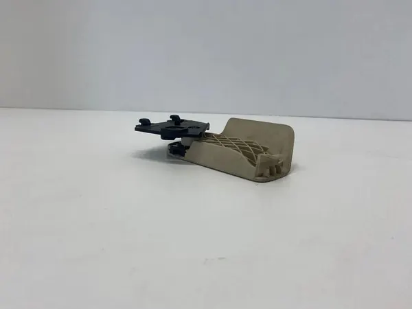 Mecanismo de abertura do capô VW TOUAREG 3.0L Diesel 2011 7P0823633 image 1