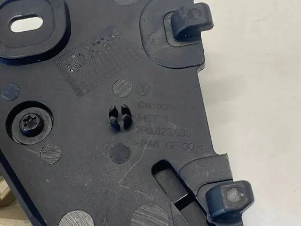 Mecanismo de abertura do capô VW TOUAREG 3.0L Diesel 2011 7P0823633 image 6