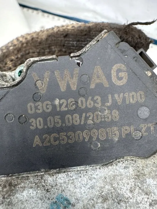 Kaasutin OEM 03G120063J Volkswagen PASSAT B6:lle image 4