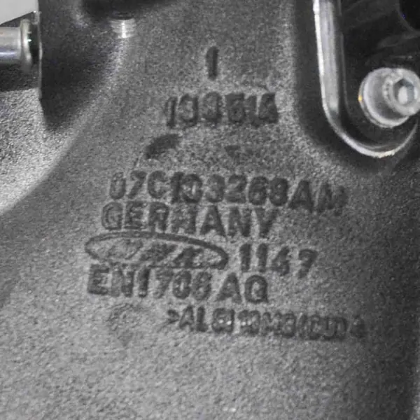 Colector de admisión usado OEM 31033897 para Bentley image 4