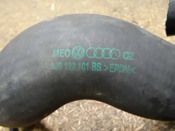 Carcasa de termostato para GOLF IV LEON I 2.3 V5 AQN image 8