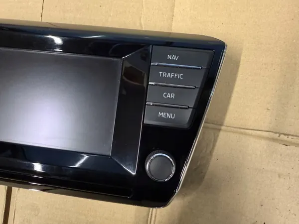 Skoda Superb III 2.0d Radio Navigatie Display OEM 3V0919605A image 4