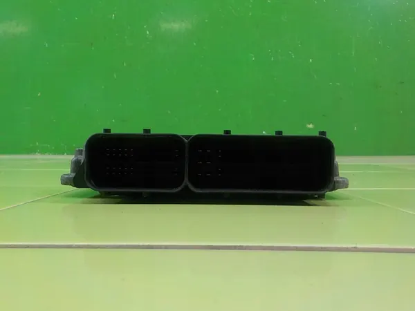 CHEVROLET CAPTIVA LIFT 2.0 VCDI Unidad de Control del Motor 96950947 image 3