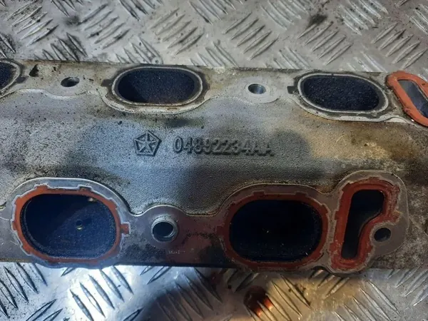 Collecteur d'admission VW ROUTAN 4.0L 2008 OEM 04892234AA image 3