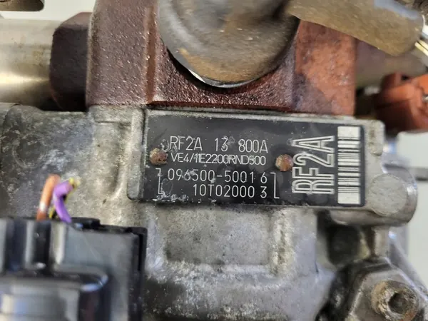 Bomba de injeção OEM RF2A13800A para Mazda 323F image 4