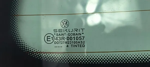 Vidro Traseiro Portinhola VW Polo 2G - OEM VW image 3