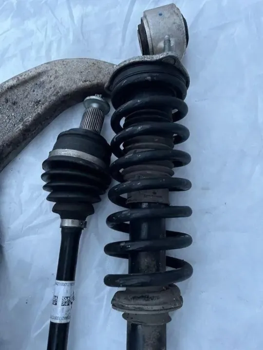 Junta dianteira esquerda OEM A1673202313 Mercedes-Benz image 3