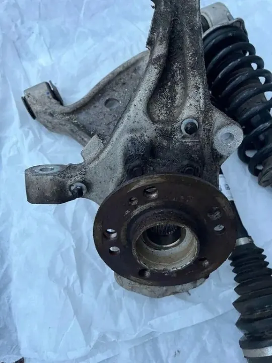 Junta dianteira esquerda OEM A1673202313 Mercedes-Benz image 7
