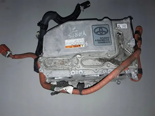 Inversor Toyota Yaris OEM G920052070 - Usado image 3