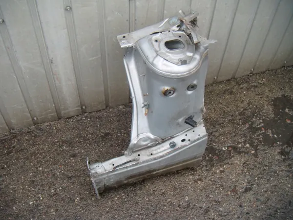 Mercedes A W169 Lift 08 Rail Quart Droit Avant OEM image 3
