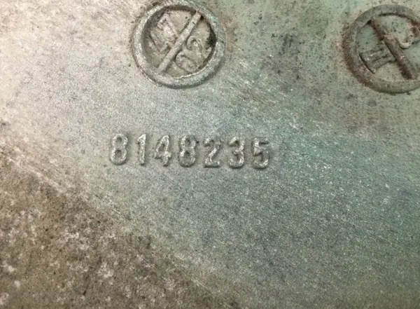 OEM 21112050 Volvo Motor-Seitenabdeckung - Gebraucht image 7